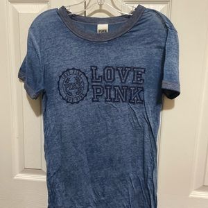 VS Pink logo shirt size small